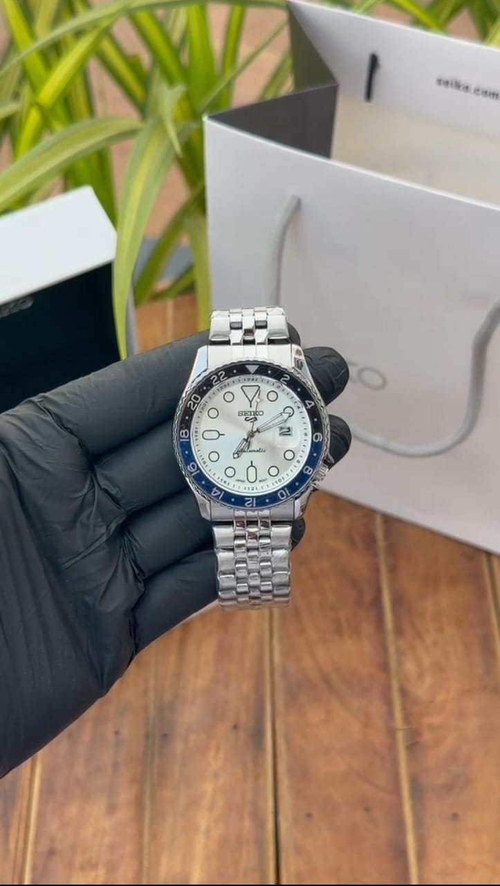 Seiko 5 Sports GMT