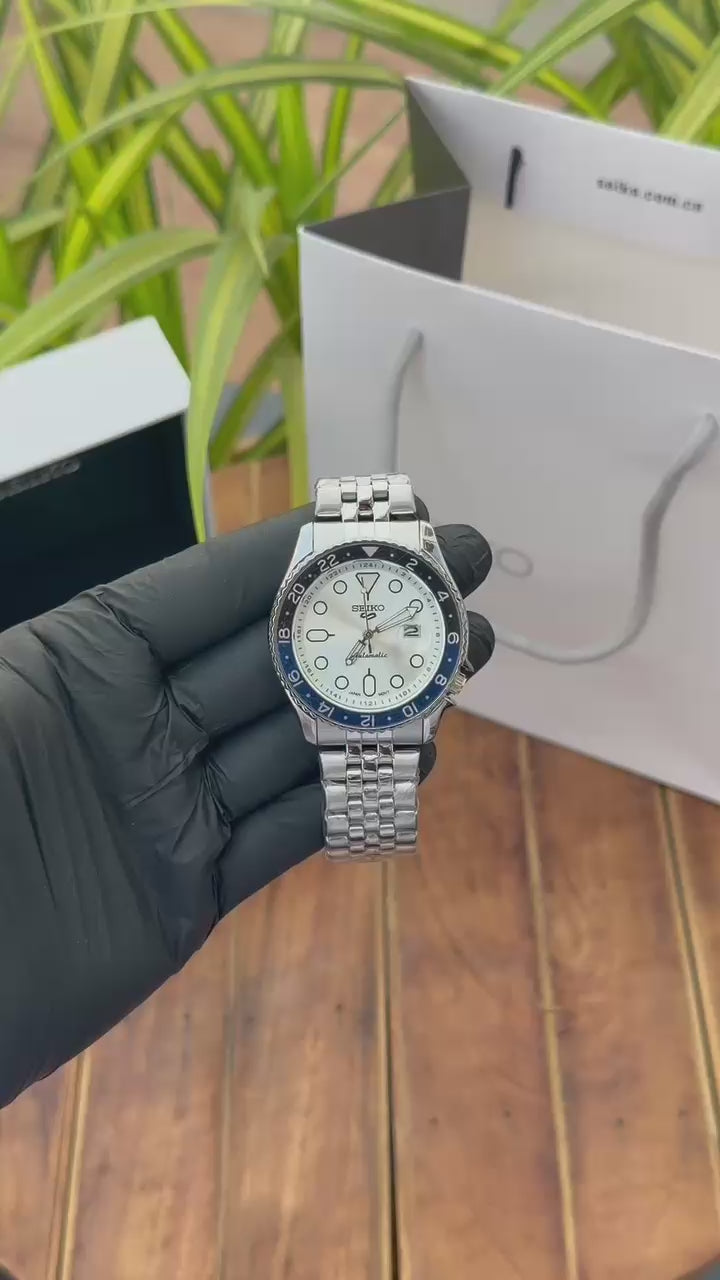 Seiko 5 Sports GMT